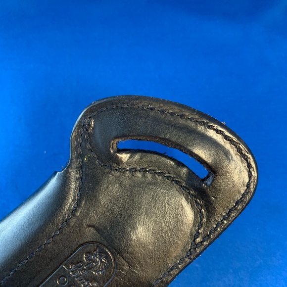 De Santis black leather holster 067 B2. - Picture 6 of 7